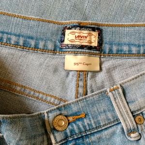 Levi's Women's Capris